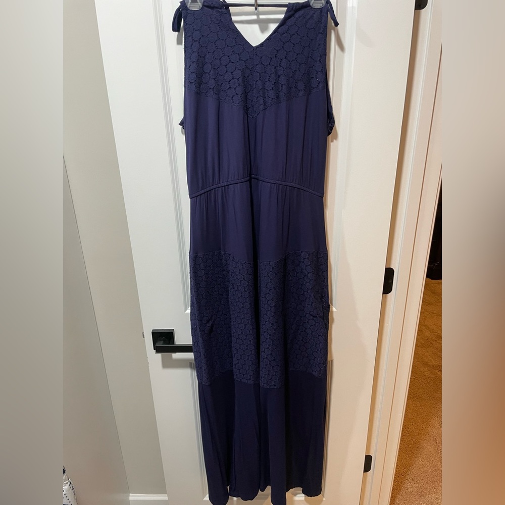 Women’s maxi dress